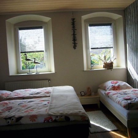 Ferienwohnung Im Alten Schulhaus - Keine Monteure Plech Kültér fotó