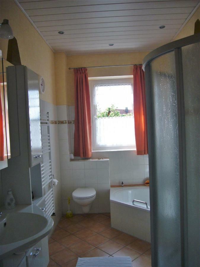 Ferienwohnung Im Alten Schulhaus - Keine Monteure Plech Kültér fotó