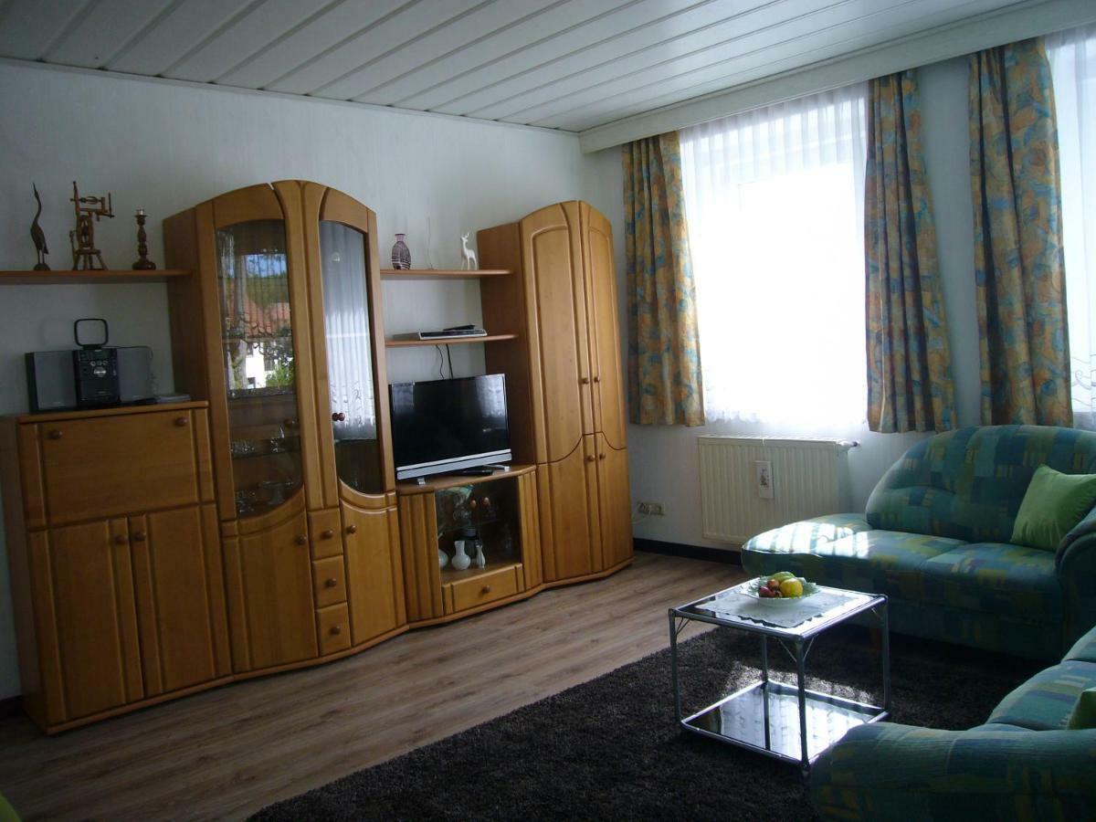 Ferienwohnung Im Alten Schulhaus - Keine Monteure Plech Kültér fotó